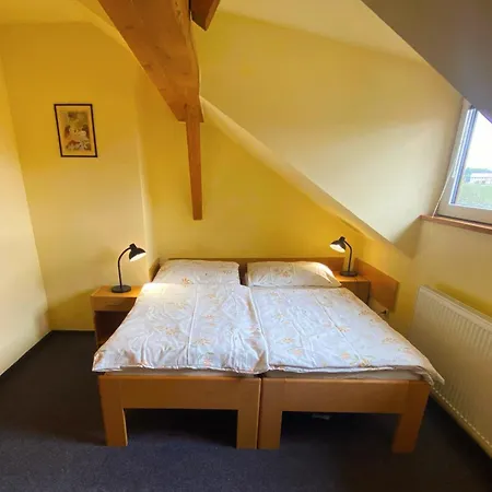 Pod ždánovem Nezdice