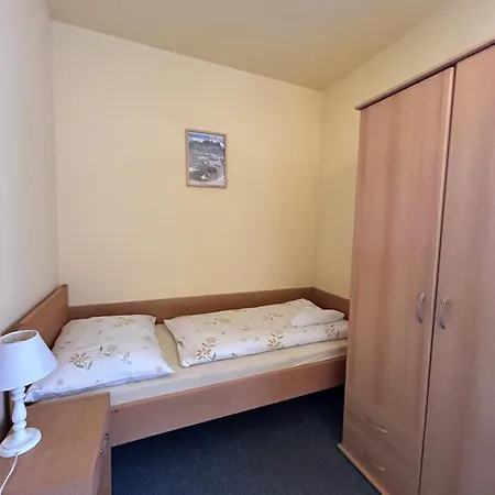 Pod Zdanovem Nezdice