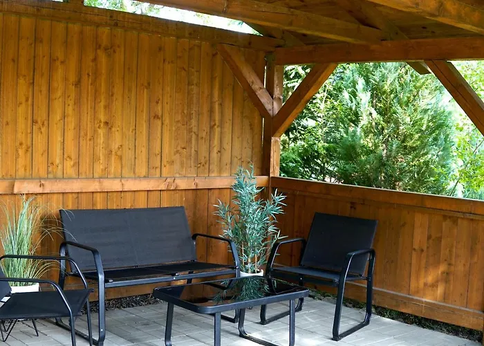 Konukevi Pod Zdanovem *