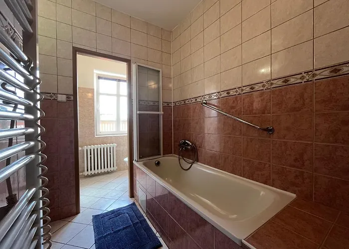 Pod Zdanovem Konukevi Nezdice