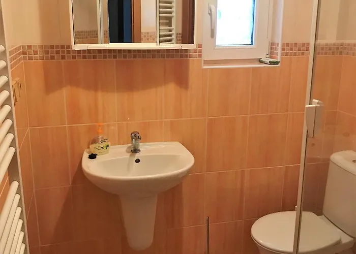 Pod Zdanovem Konukevi
