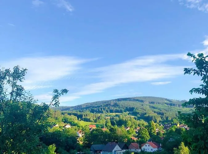 Pod Zdanovem Konukevi *